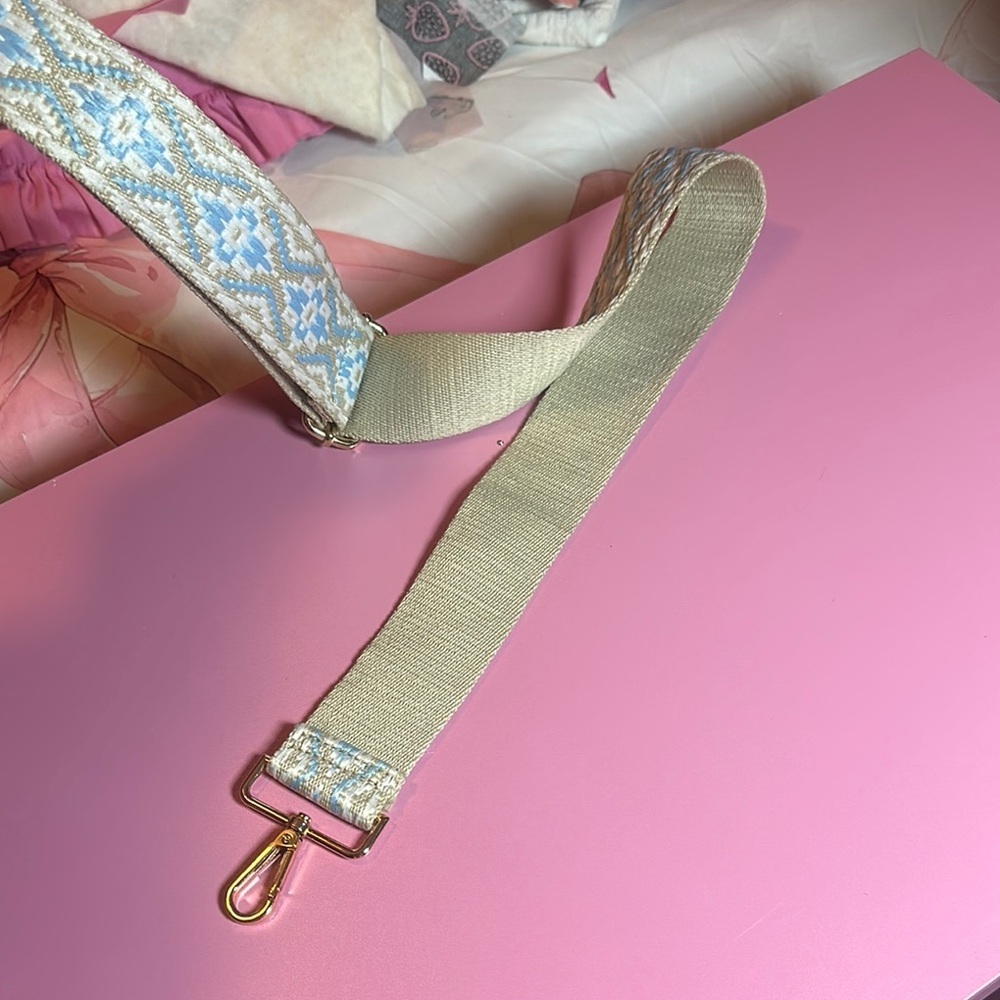 Stylish Blue and Cream adjustable purse Strap - Picture 3 of 4